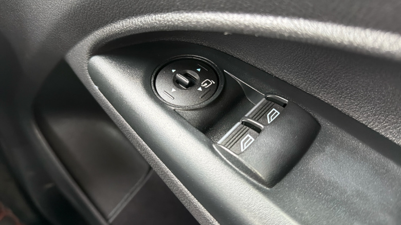 Ford Transit Connect 240 L2 Diesel 1.5 TDCi 120ps Limited Van